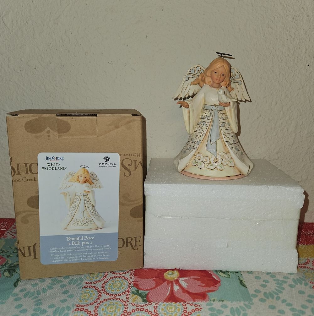 Jim Shore "Beautiful Peace" Angel Figurine Table Accent Decor